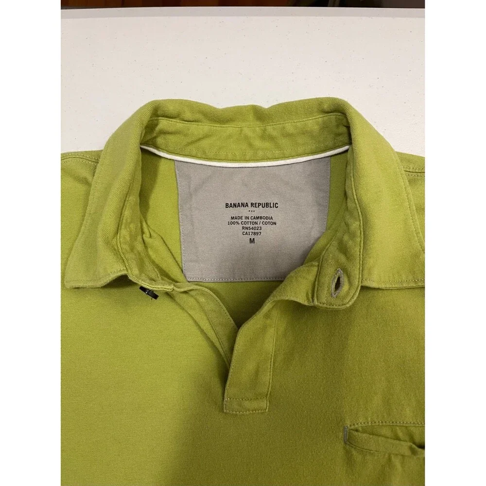 Banana Republic Men's Green Short Sleeve One Button Polo Shirt Size M